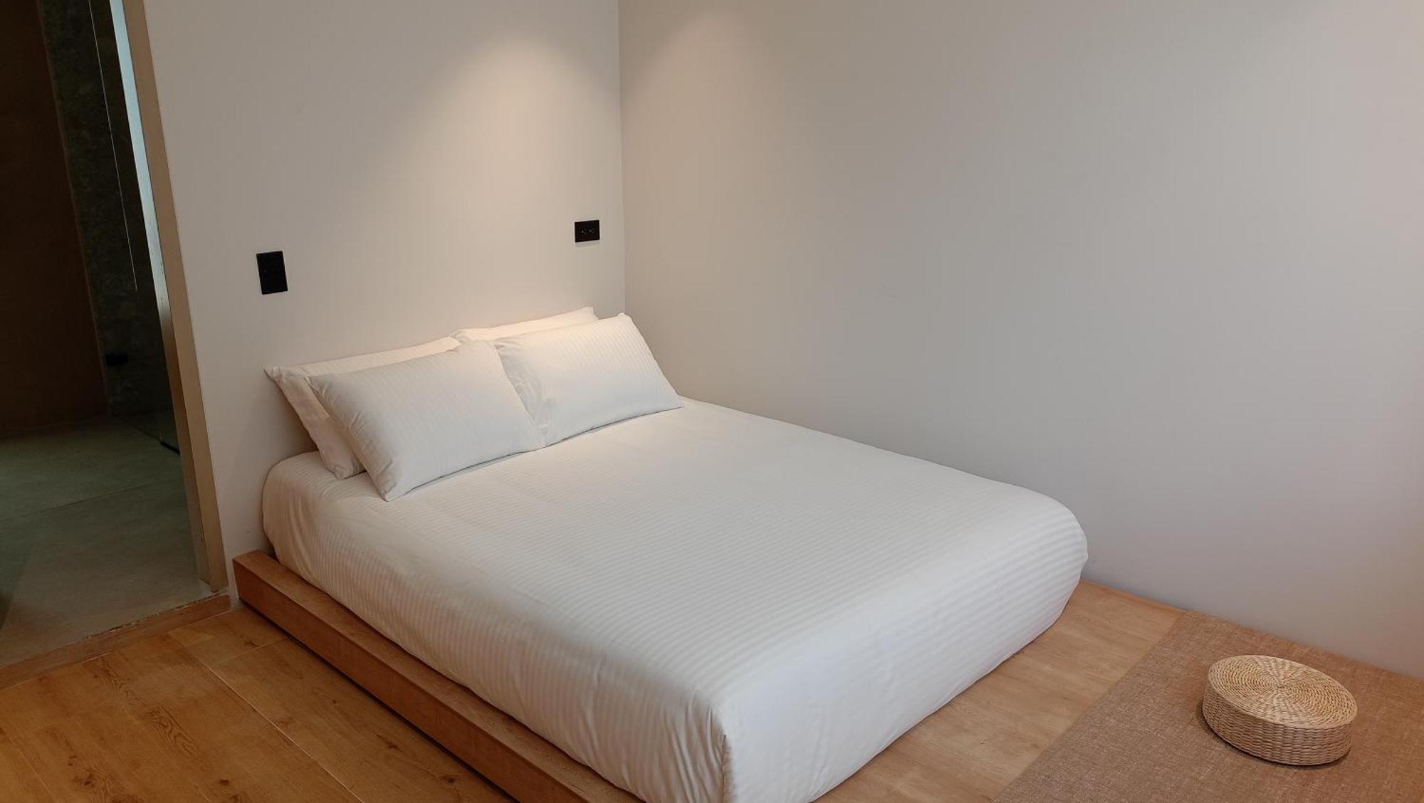 Casa Tokyo Manila By Xcay Home Medellin Ngoại thất bức ảnh