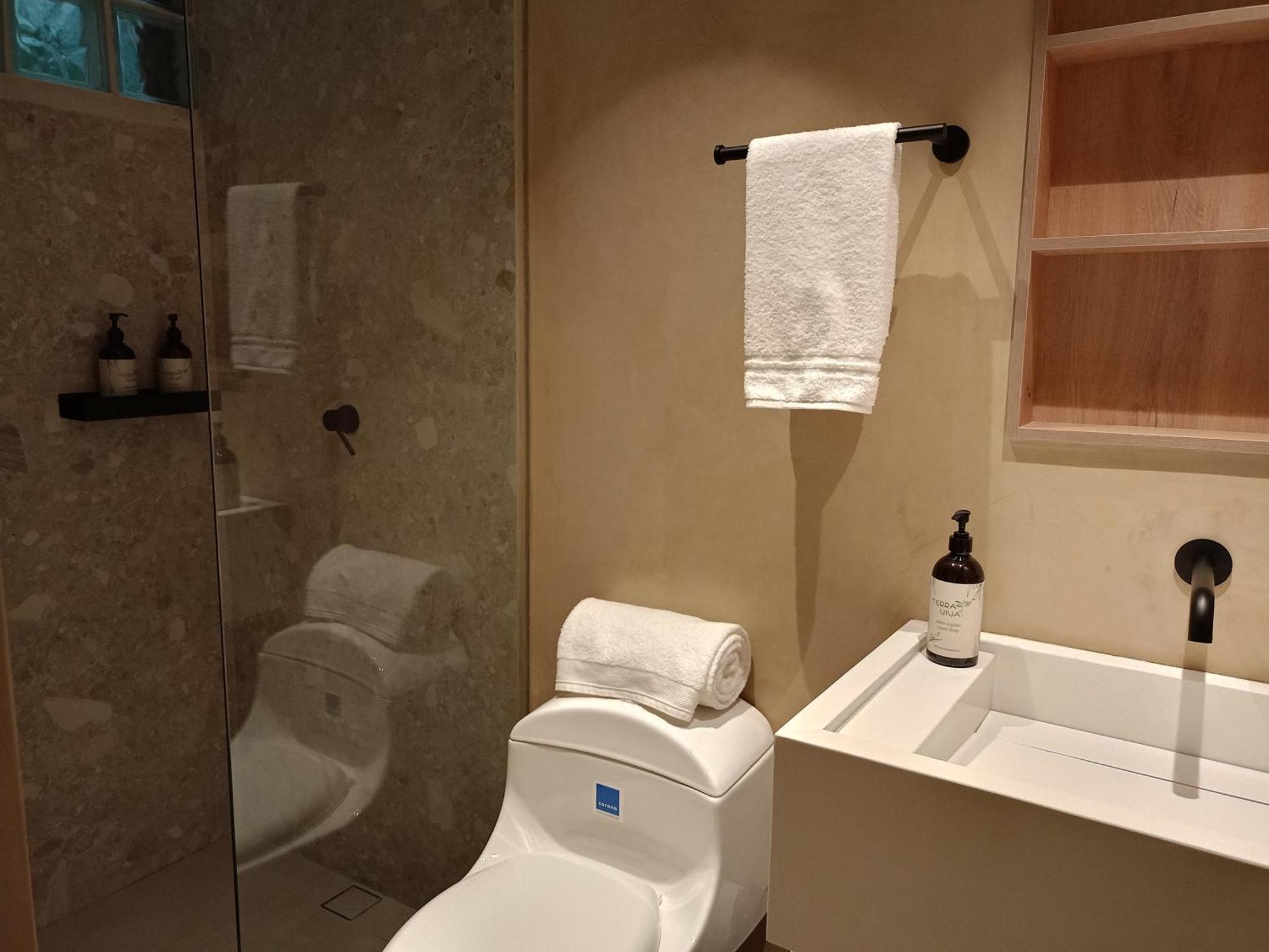 Casa Tokyo Manila By Xcay Home Medellin Ngoại thất bức ảnh